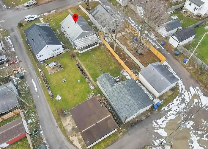 Housepitality - The Southern Orchards * Columbus